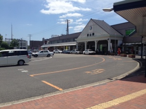 松山駅駅舎