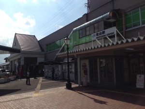 JR松山駅